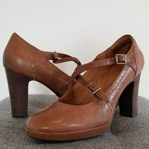 Clarks Women's Sapphire Mary Jane pumps